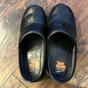 Black Dansko clogs leather - floral pattern